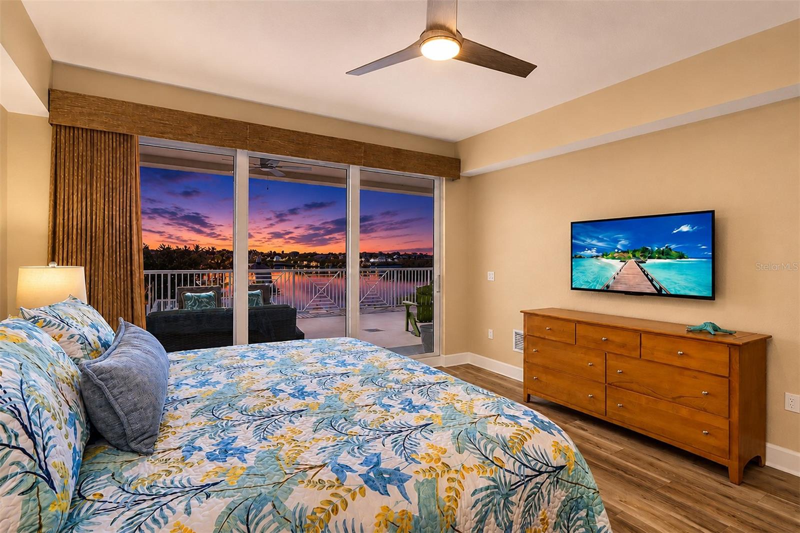 19519 Gulf Blvd #202 — photo