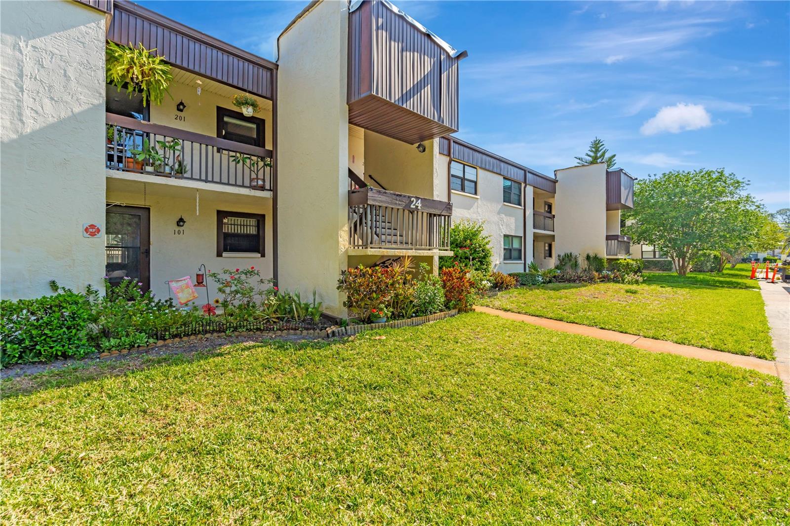 2400 Winding Creek Blvd #24-102 — photo