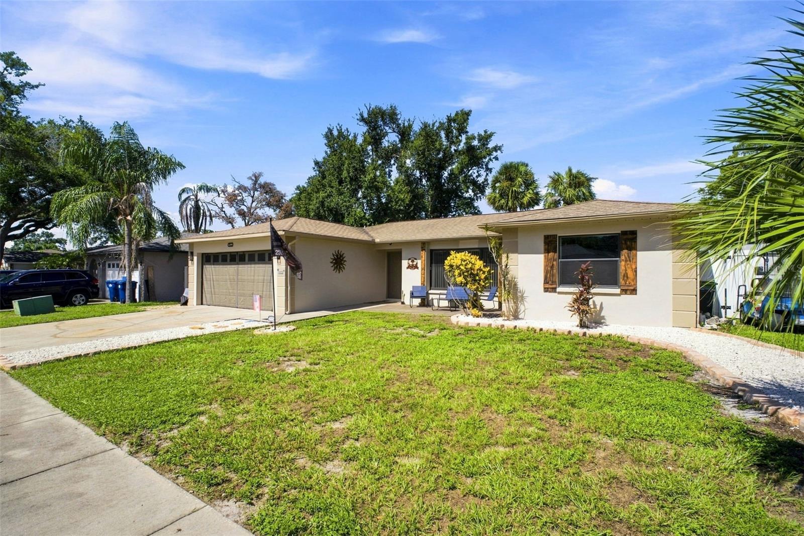 1830 Willow Oak Dr W — photo