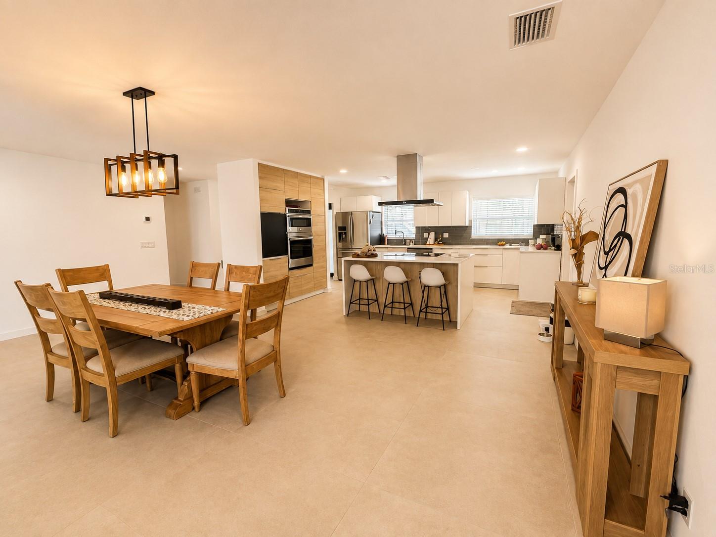 1712 Indian Rocks Road, Belleair, FL 33756 — photo 2