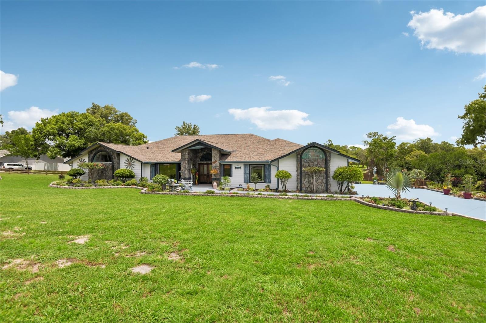 5318 Sandra Dr — photo