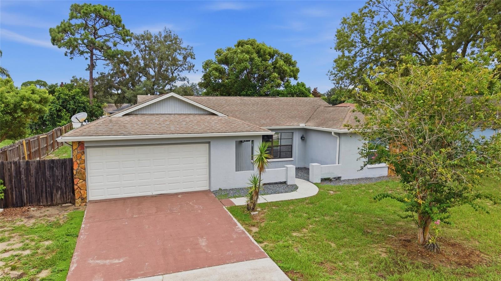 8373 Camphor Dr — photo