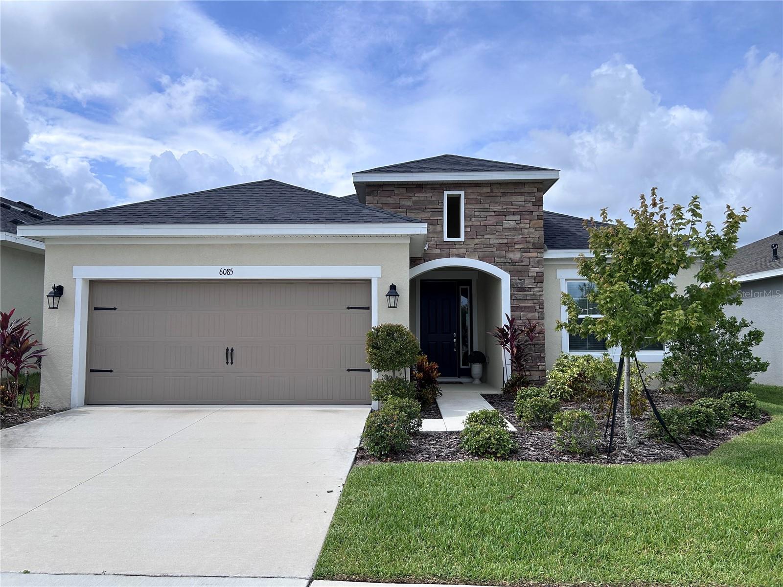 6085 Hidden Branch Dr — photo