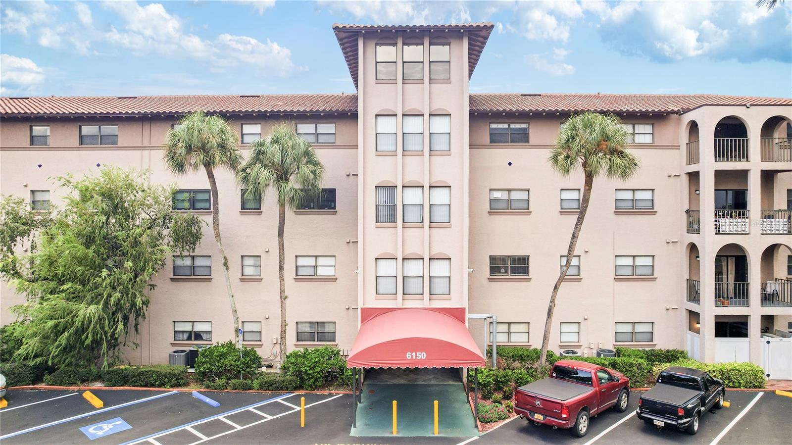 6150 Gulfport Blvd S #202 — photo