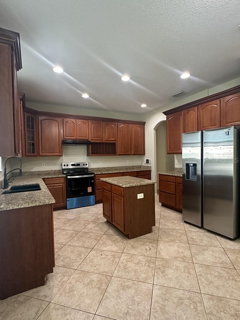 18048 Java Isle Drive, Tampa, FL 33647 — photo 3