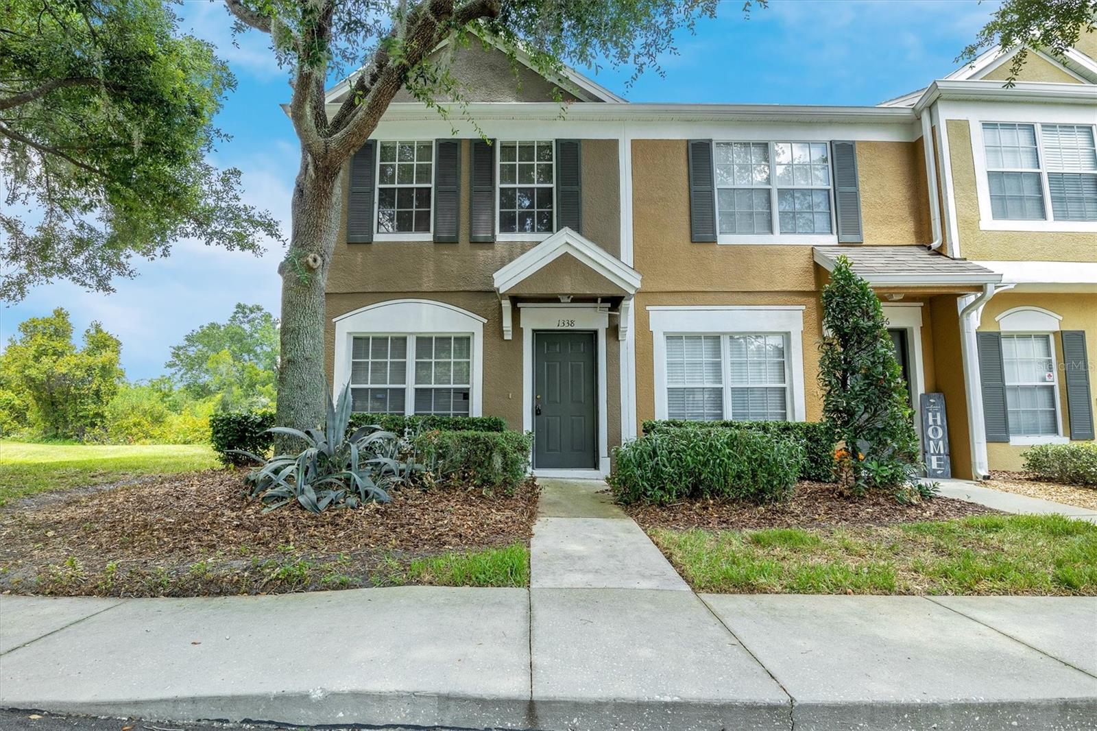 1338 Standridge Dr — photo