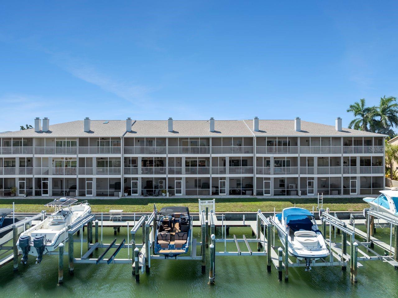 521 Pinellas Bayway S #105 — photo