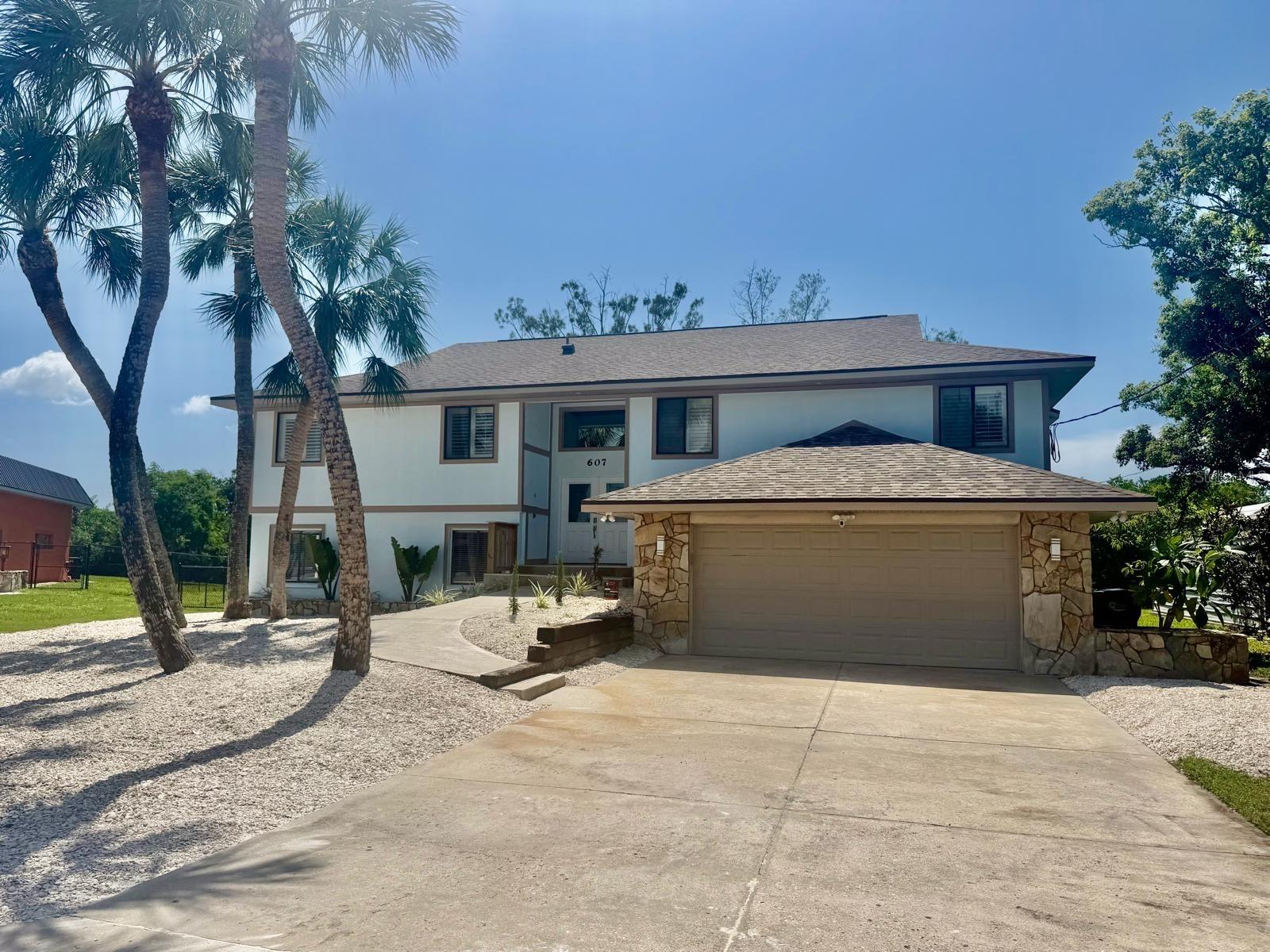 607 Ixora Ave — photo