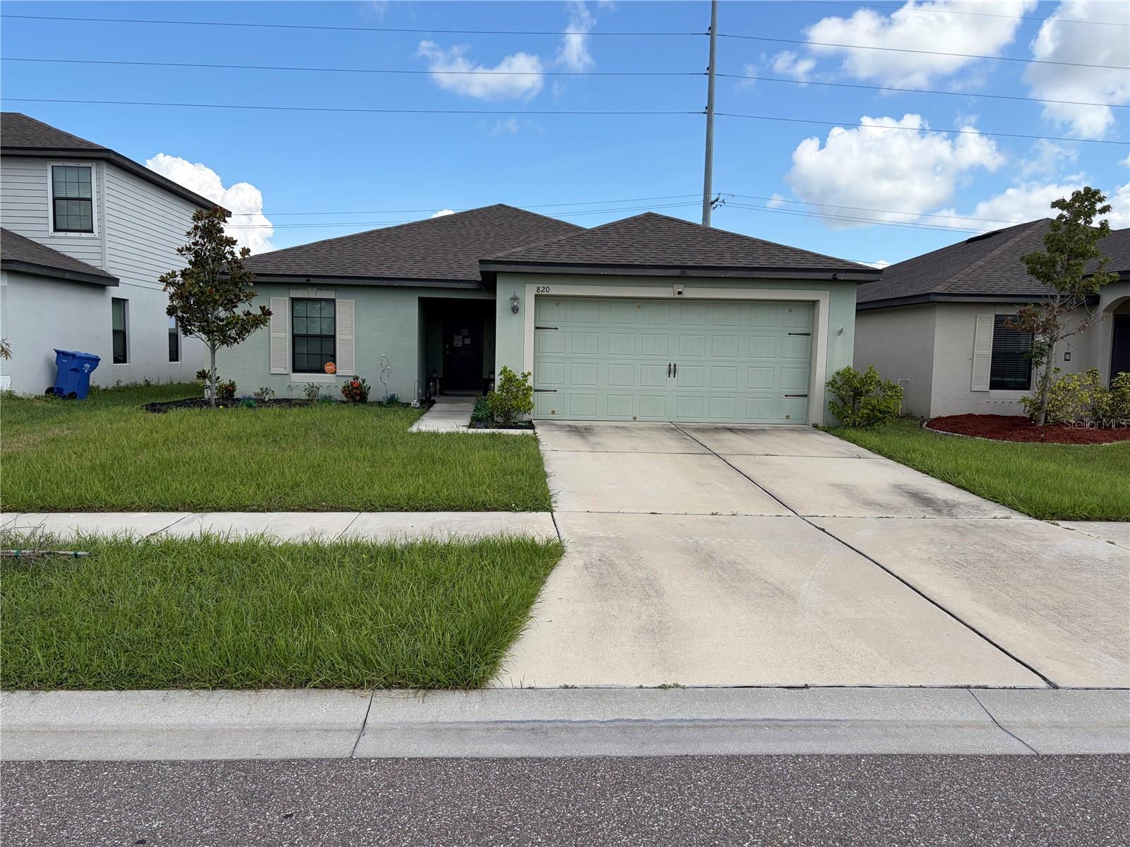 820 Chatham Walk Dr — photo