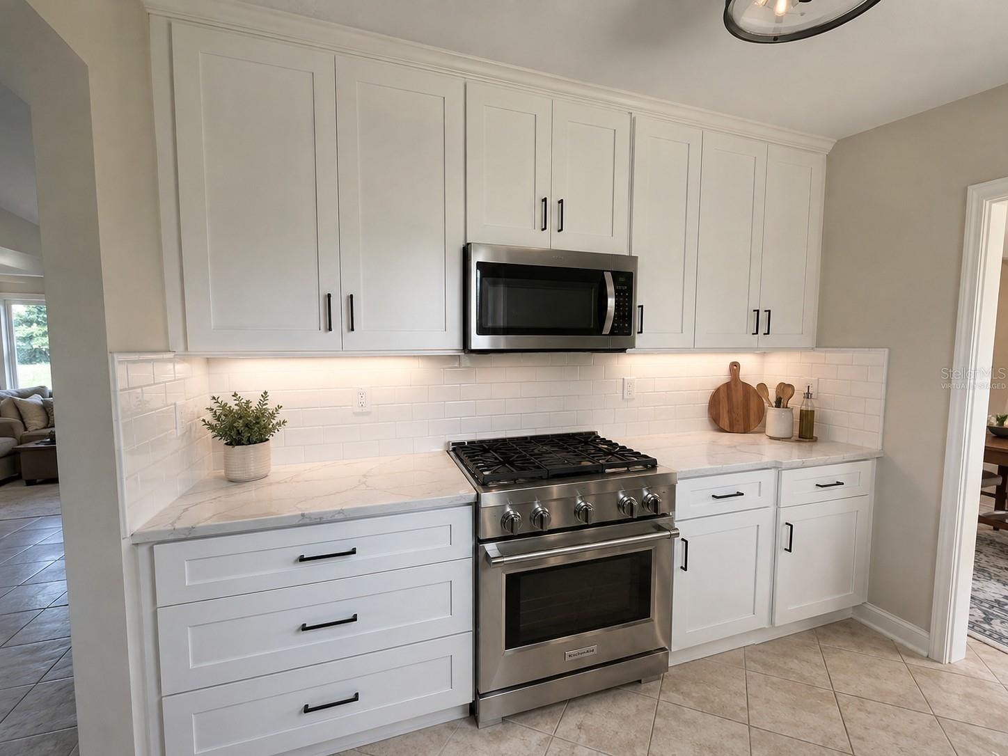 401 Patica Road NE, St Petersburg, FL 33702 — photo 2