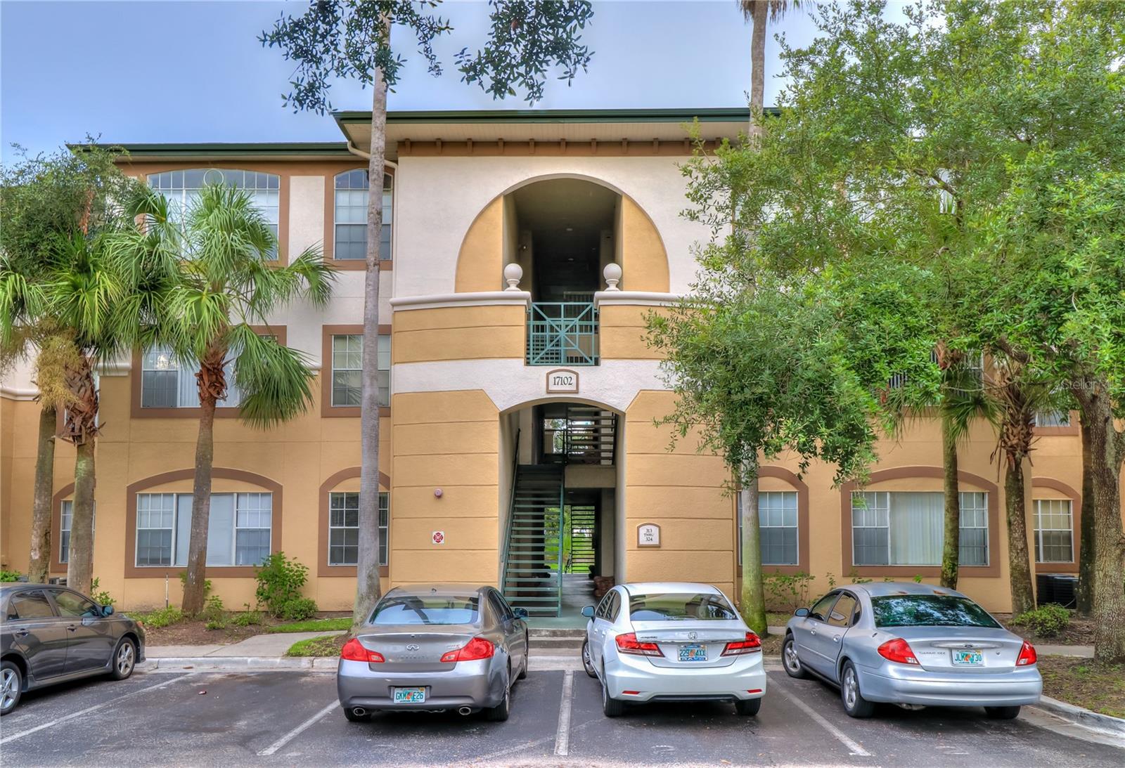 17102 Carrington Park Dr #320 — photo