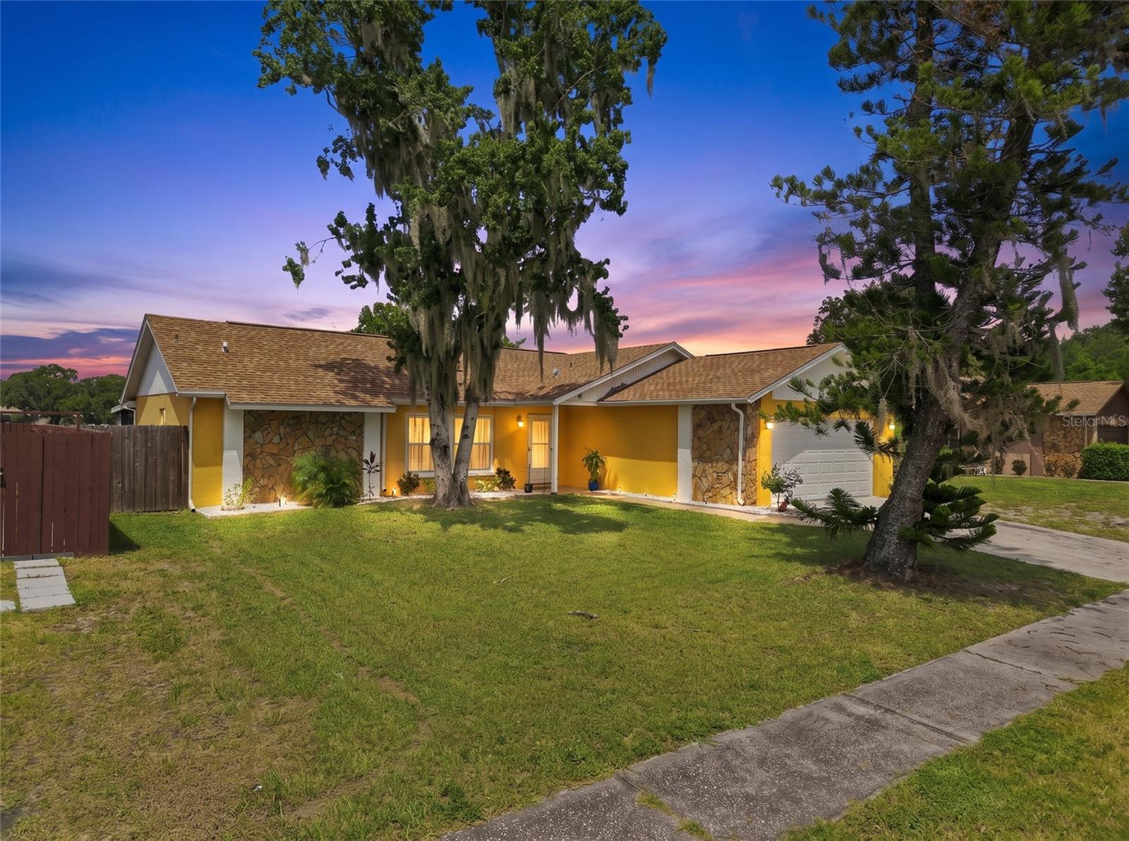 7301 Bramblewood Dr — photo