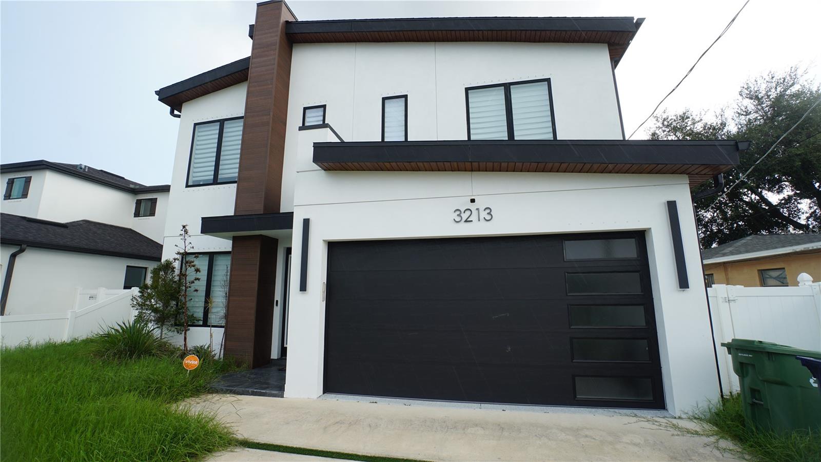 3213 W Abdella St — photo