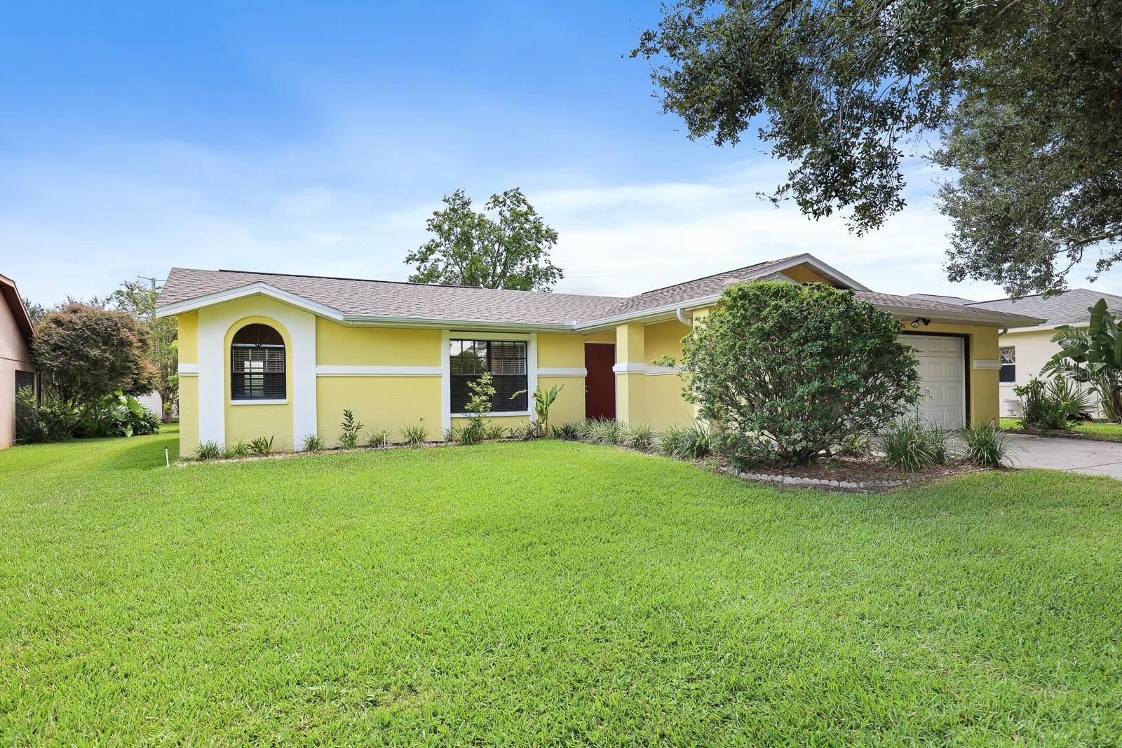 6346 Silver Oaks Dr — photo