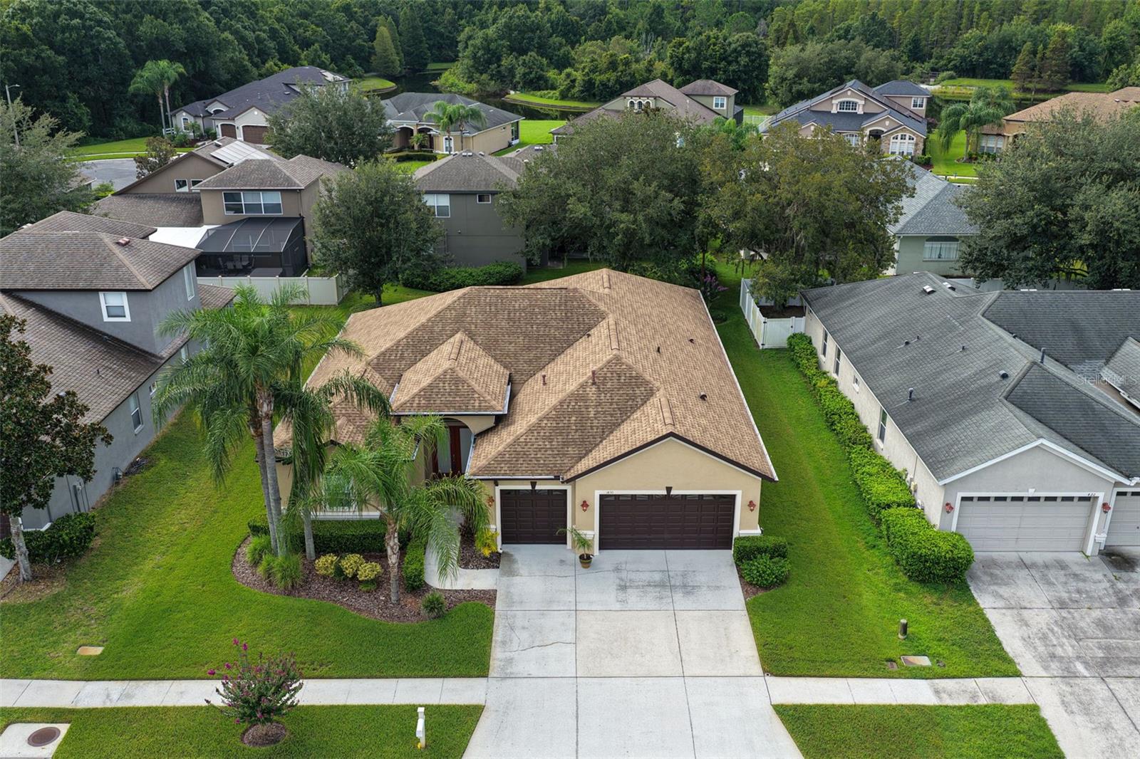 1430 Beaconsfield Dr — photo