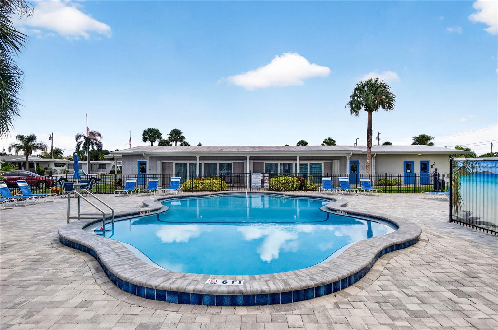 2000 E Bay Drive #33, Largo, FL 33771 — photo 3