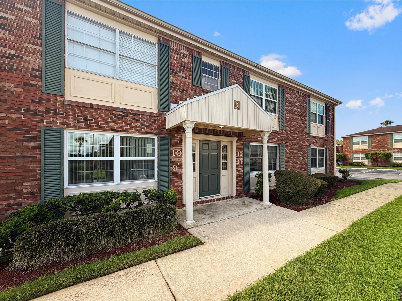 1920 E Edgewood Dr #K9 — photo