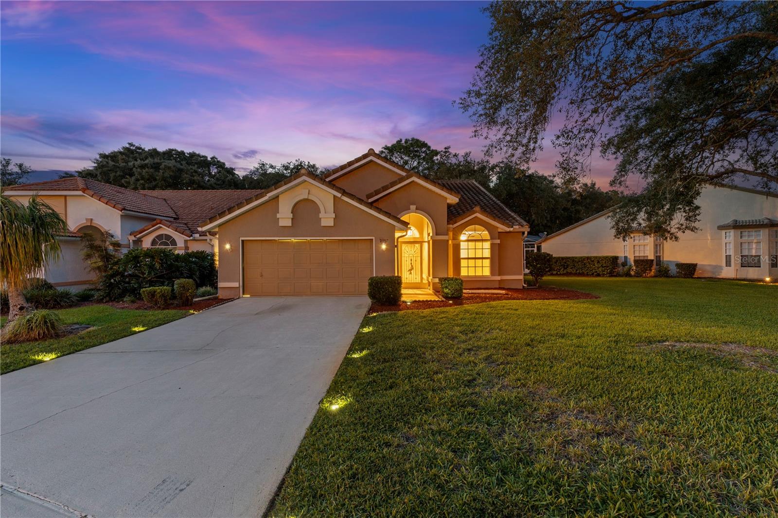 9387 French Quarters Cir — photo