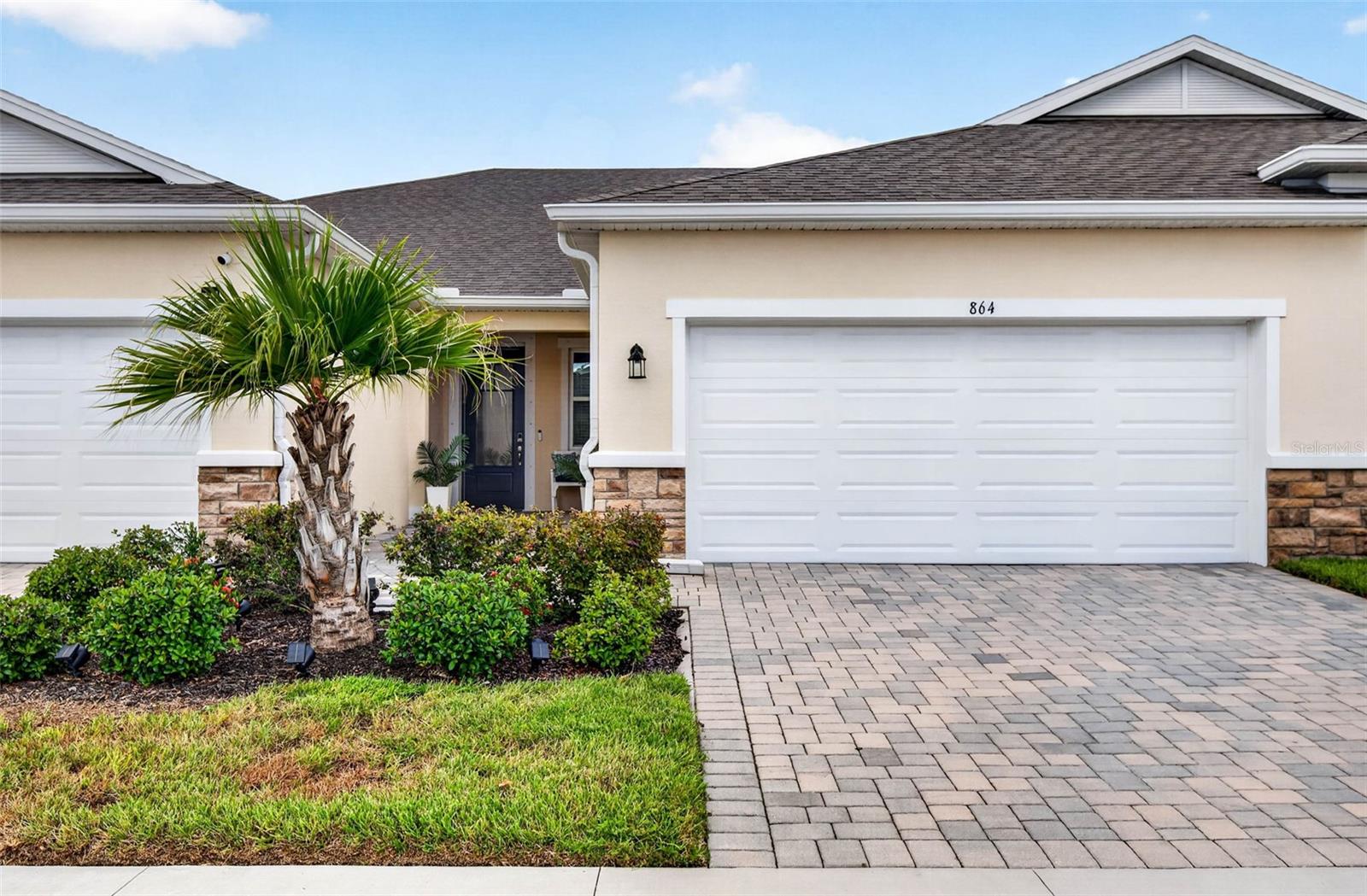 864 Snail Kite Pl — photo