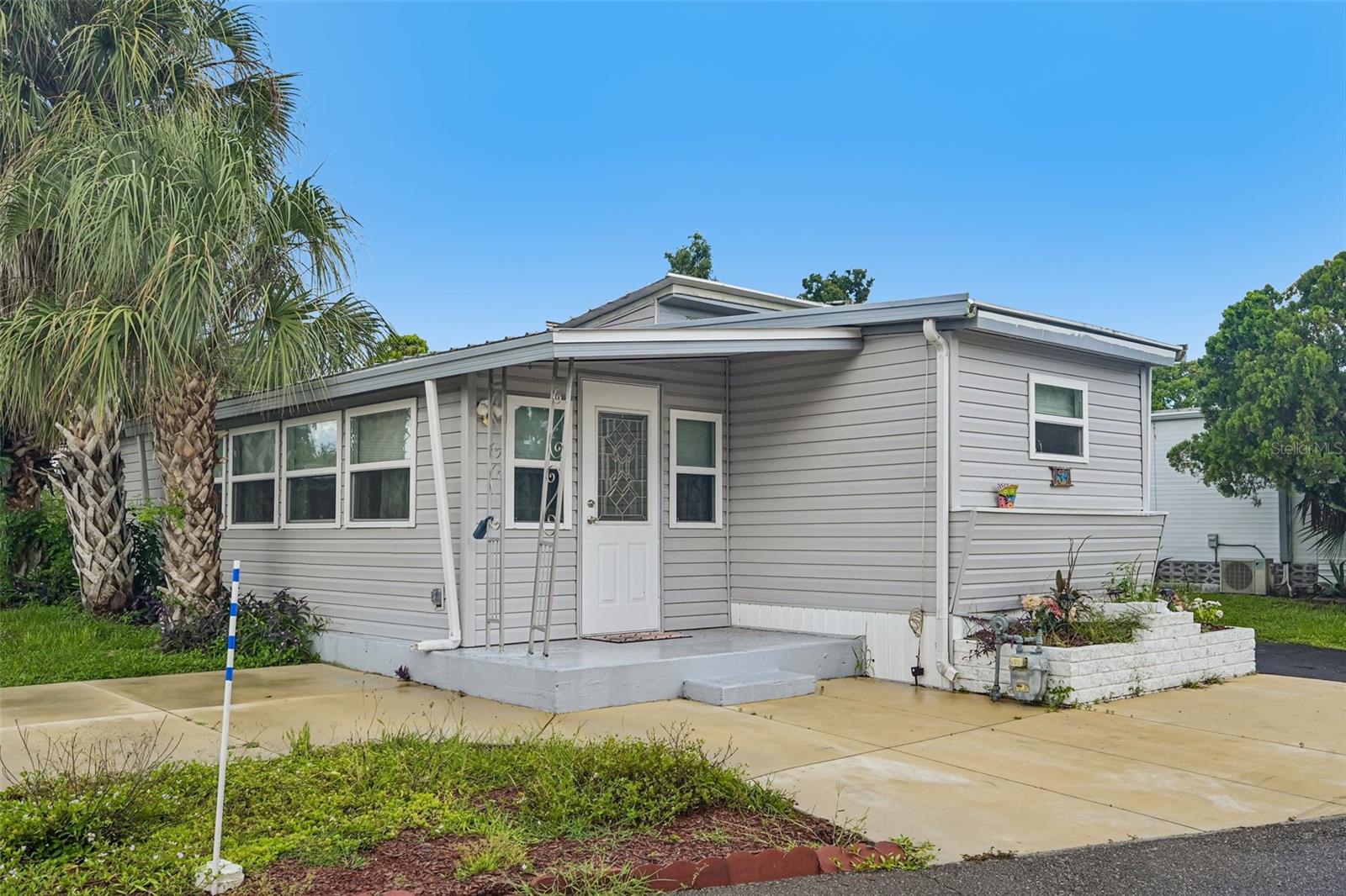 1100 University Pkwy ##54 — photo