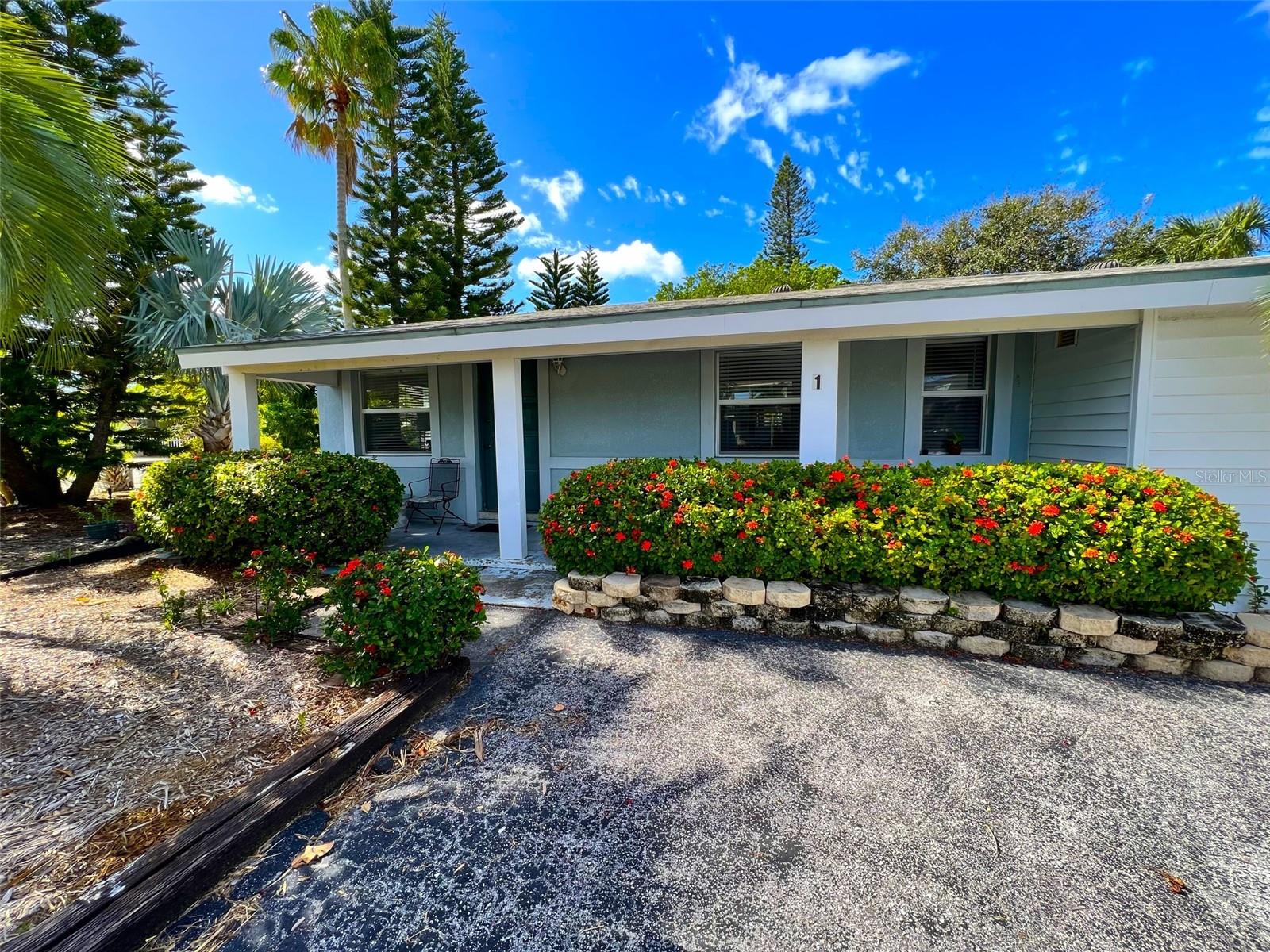 14402 N Bayshore Dr #2 — photo