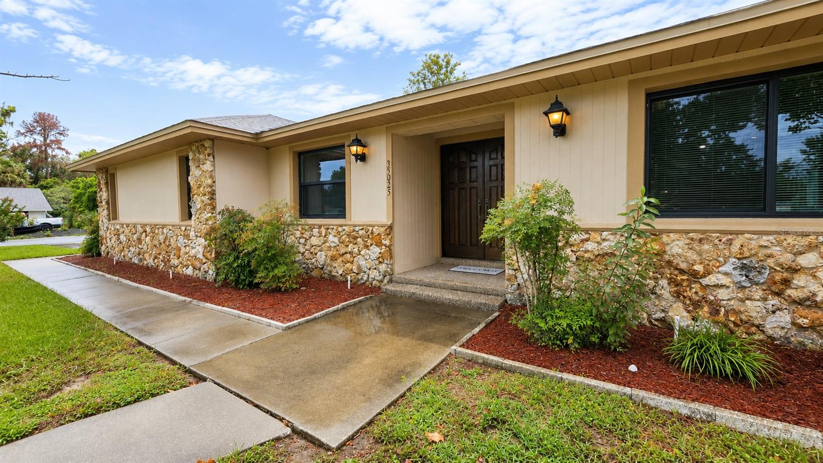 35025 Raintree Dr — photo