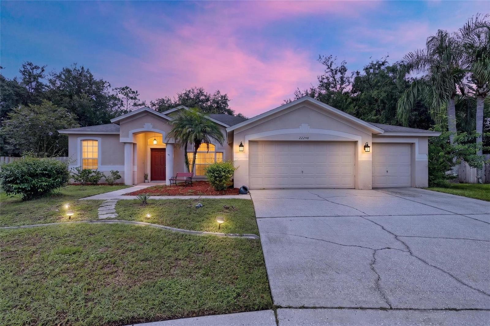 22240 Willow Lakes Dr — photo