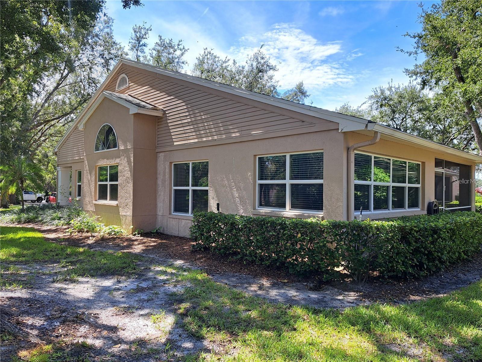 5316 Lochmead Ter — photo