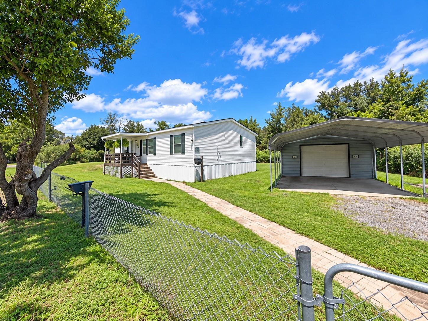 9027 Hammock Loop — photo