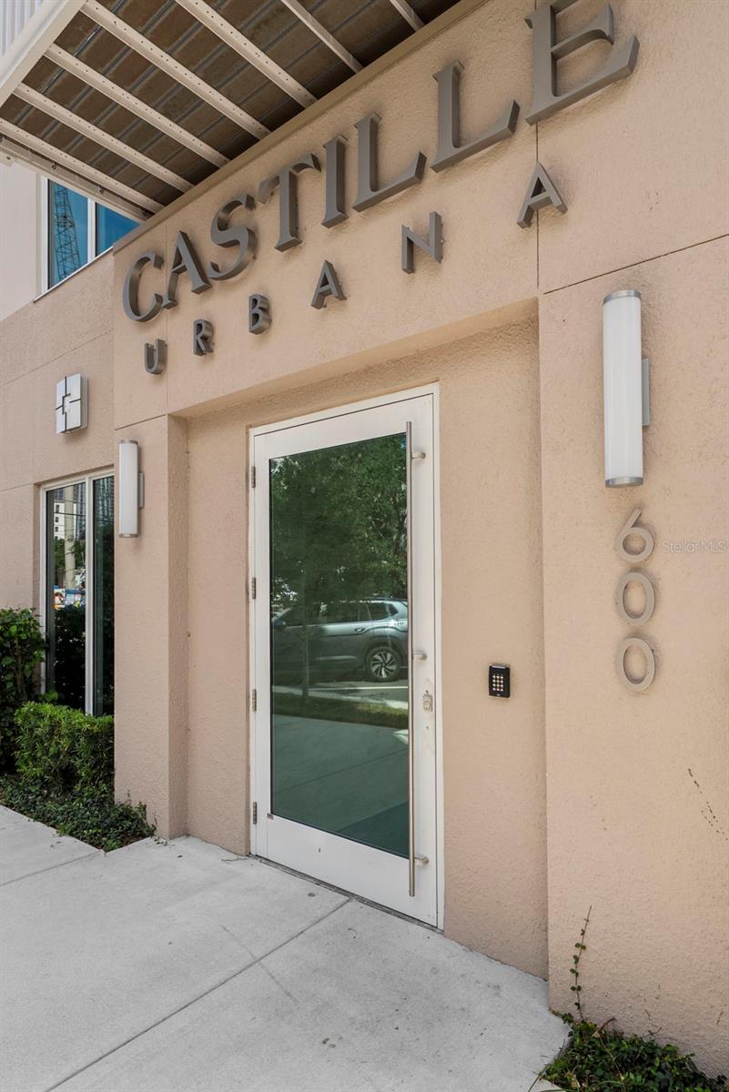600 3rd Ave S #406 — photo