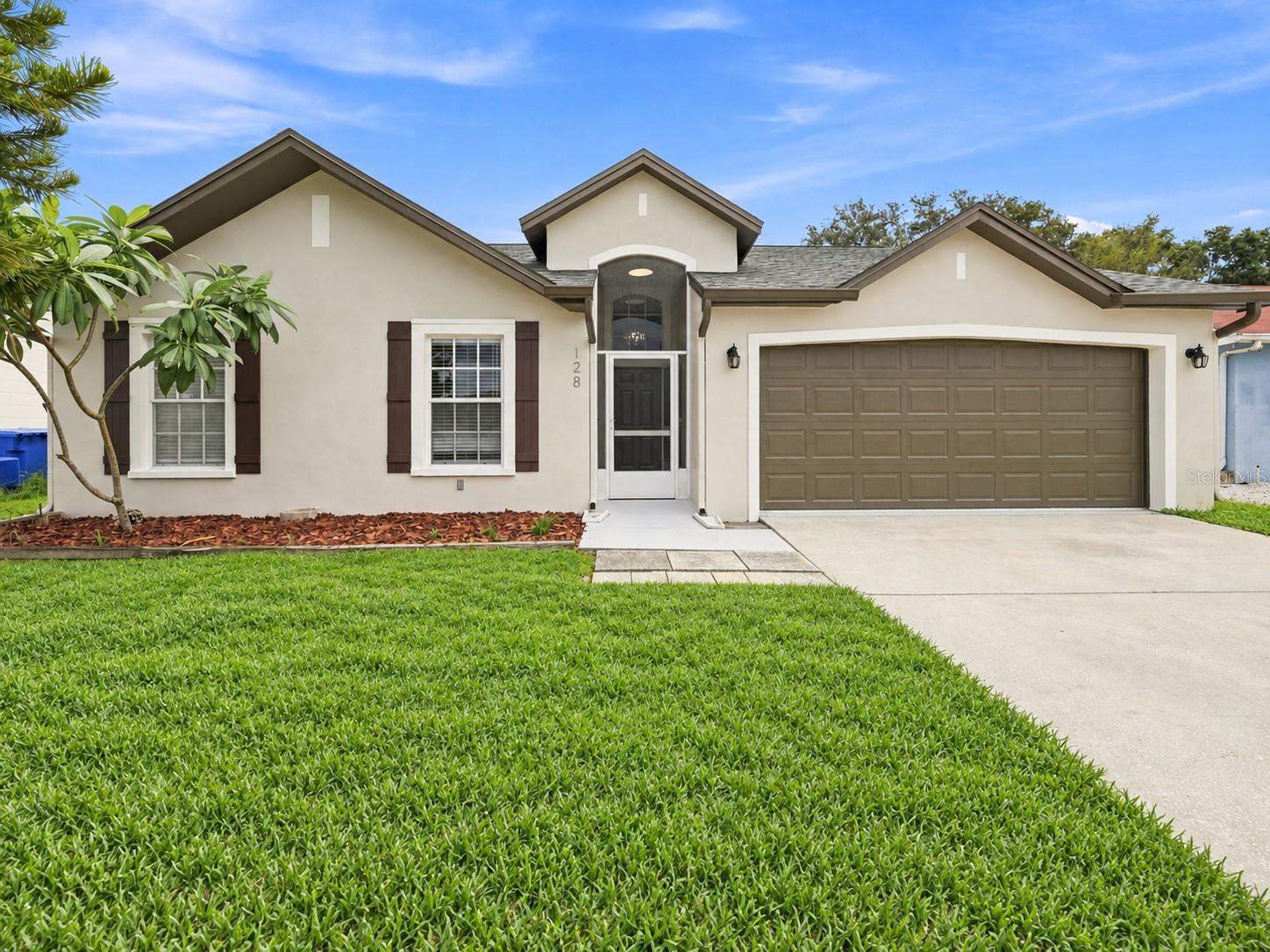 128 Lookout Dr — photo