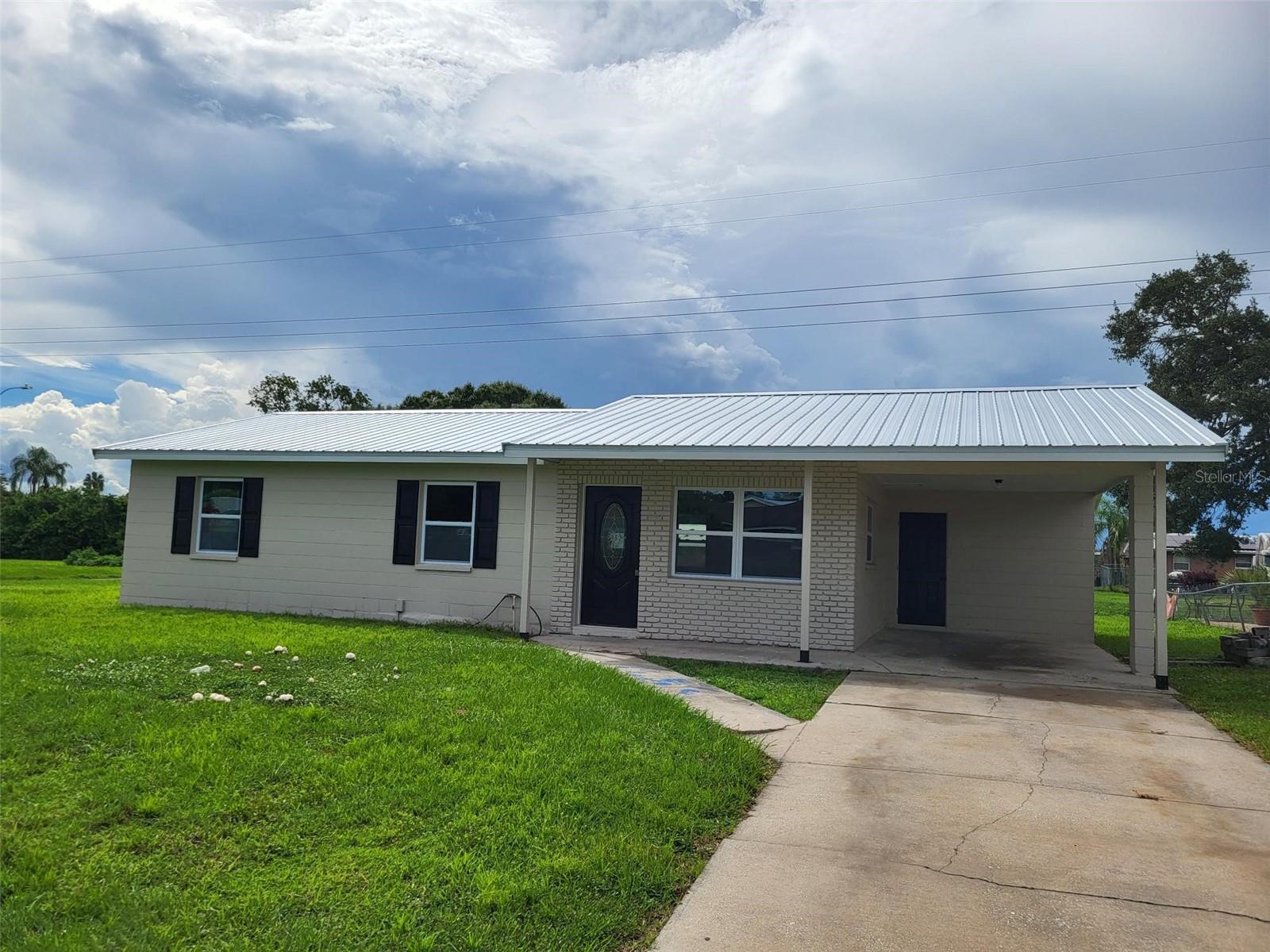 1159 SW Rainbow Ave — photo