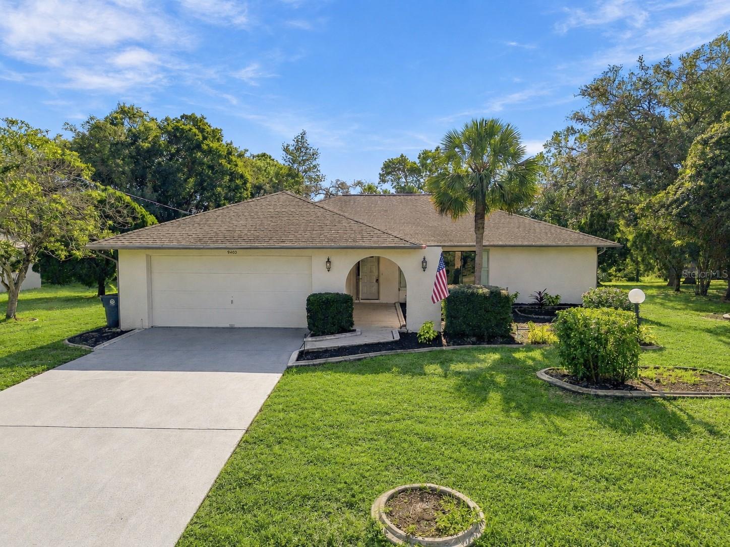 9403 Horizon Dr — photo