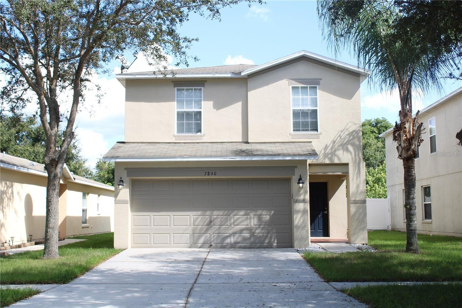 7840 Carriage Pointe Dr — photo