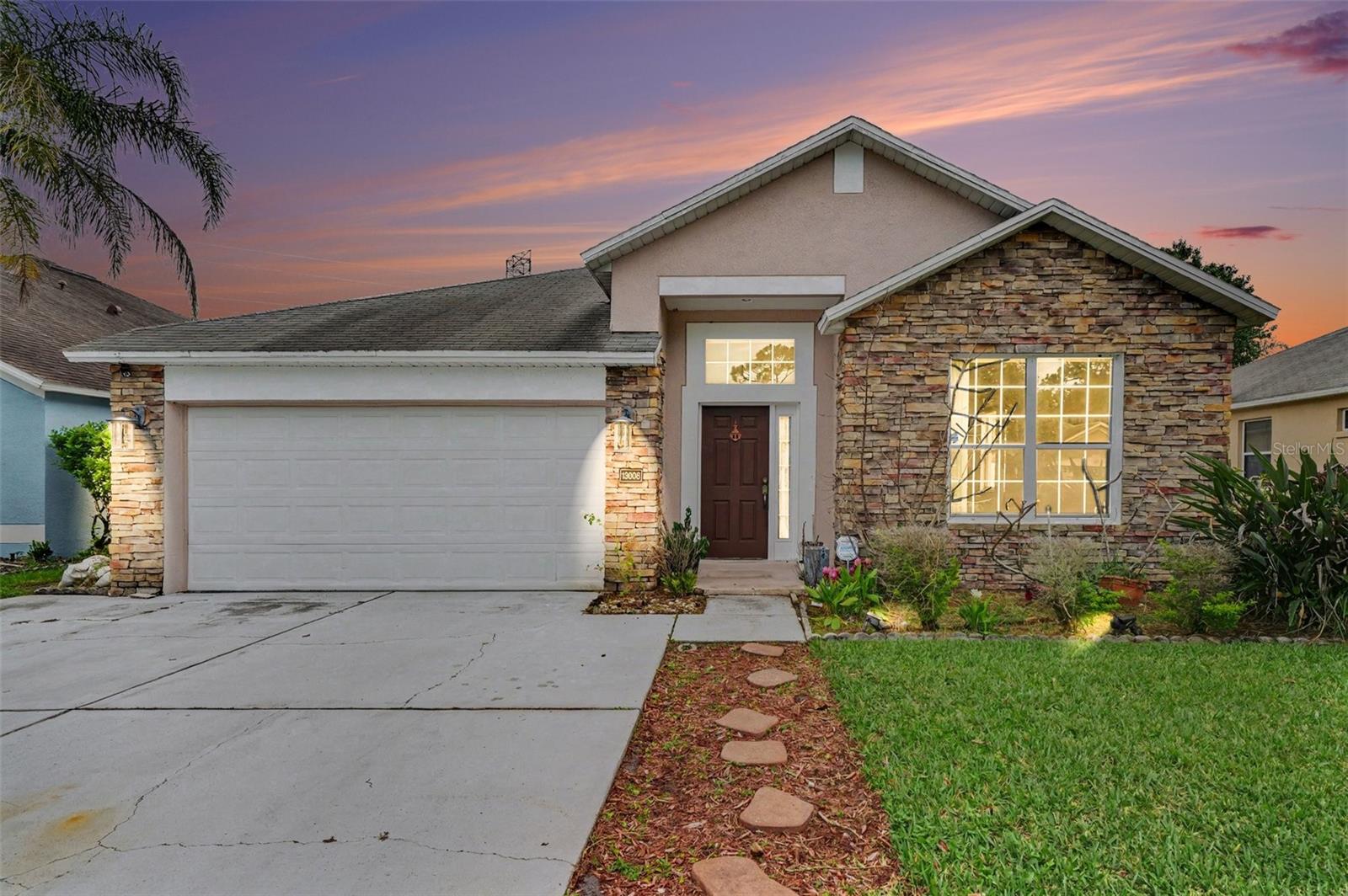 13008 Grand Bank Ln — photo