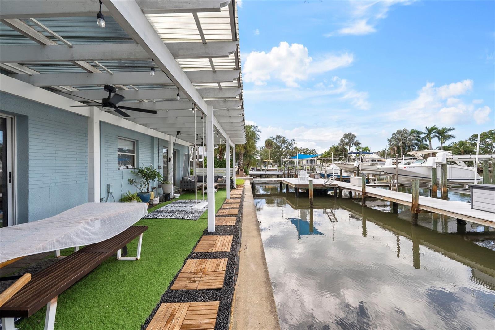 300 Venetian Dr #1 — photo