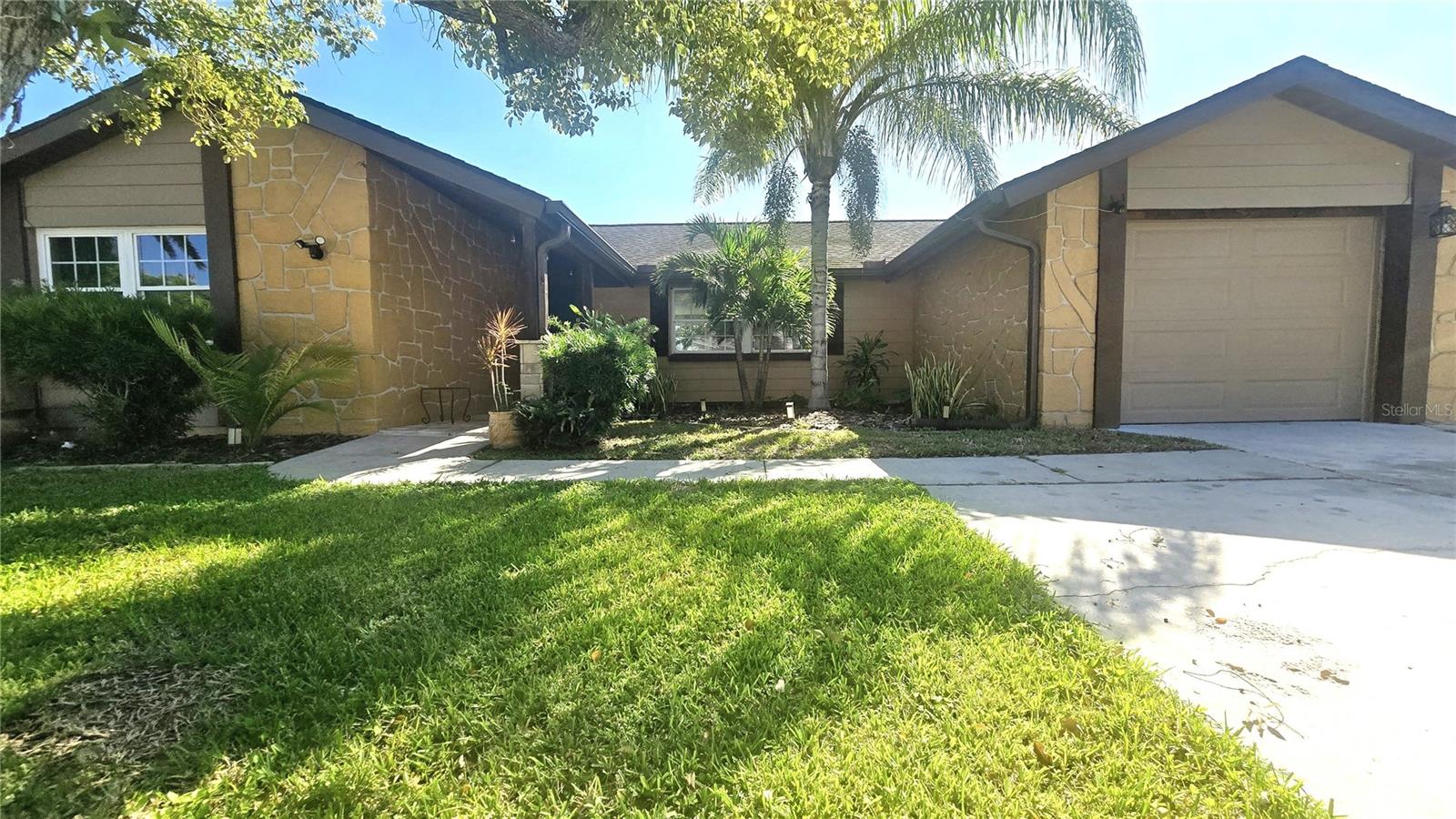 3532 Overland Dr — photo