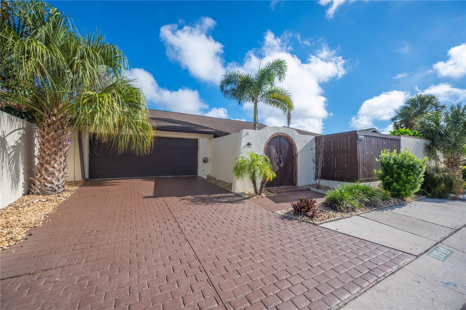 13510 Avista Dr — photo
