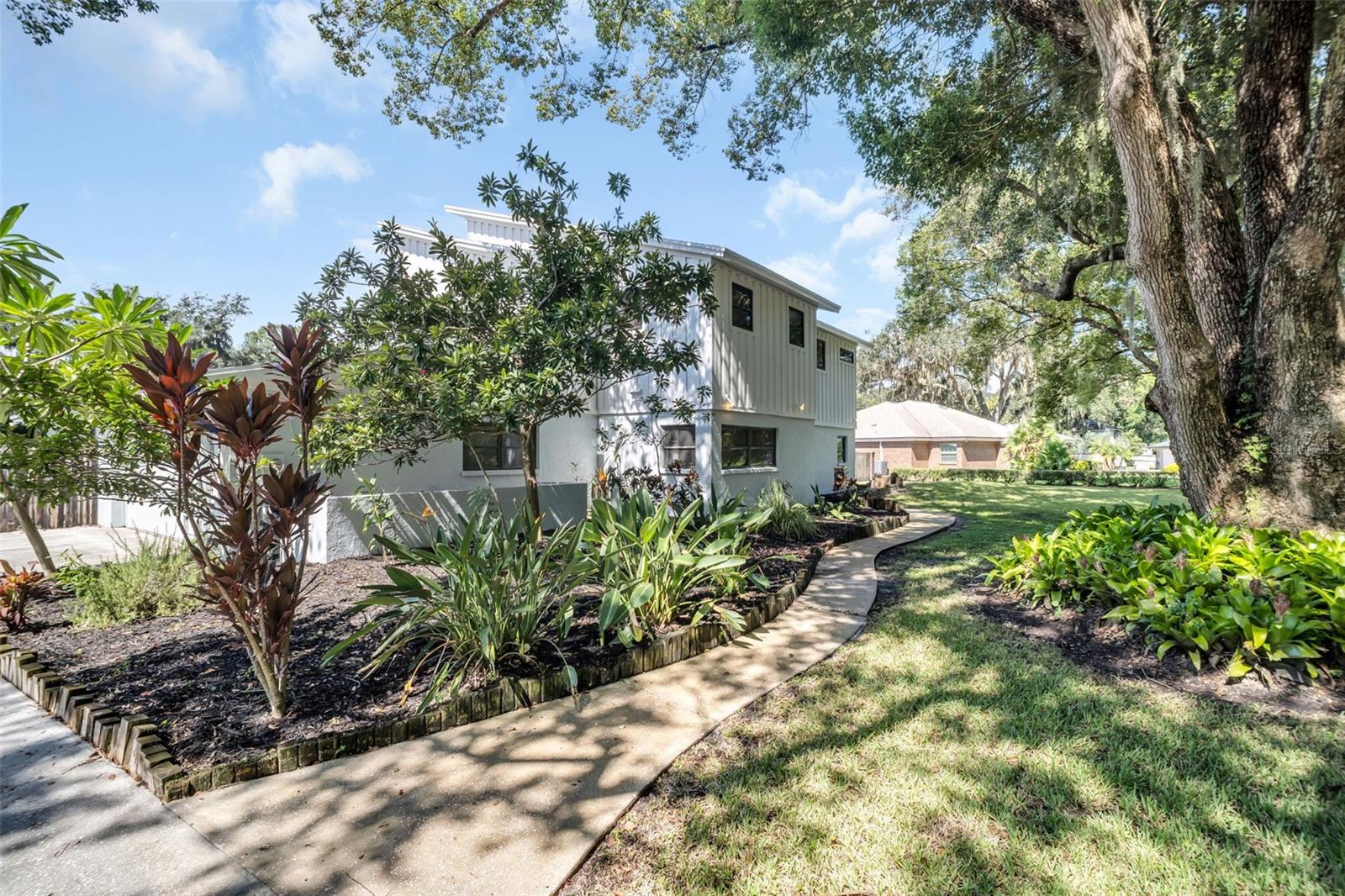 810 Warren Road, Lutz, FL 33548 — photo 3