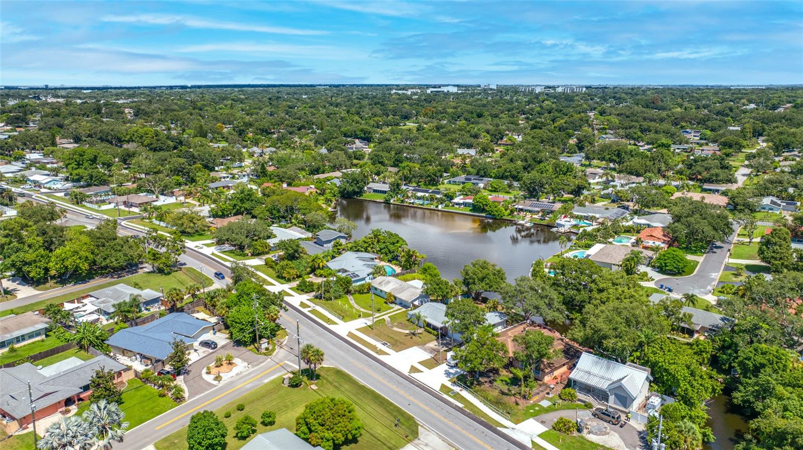 1367 Indian Rocks Road S, Largo, FL 33770 — photo 2