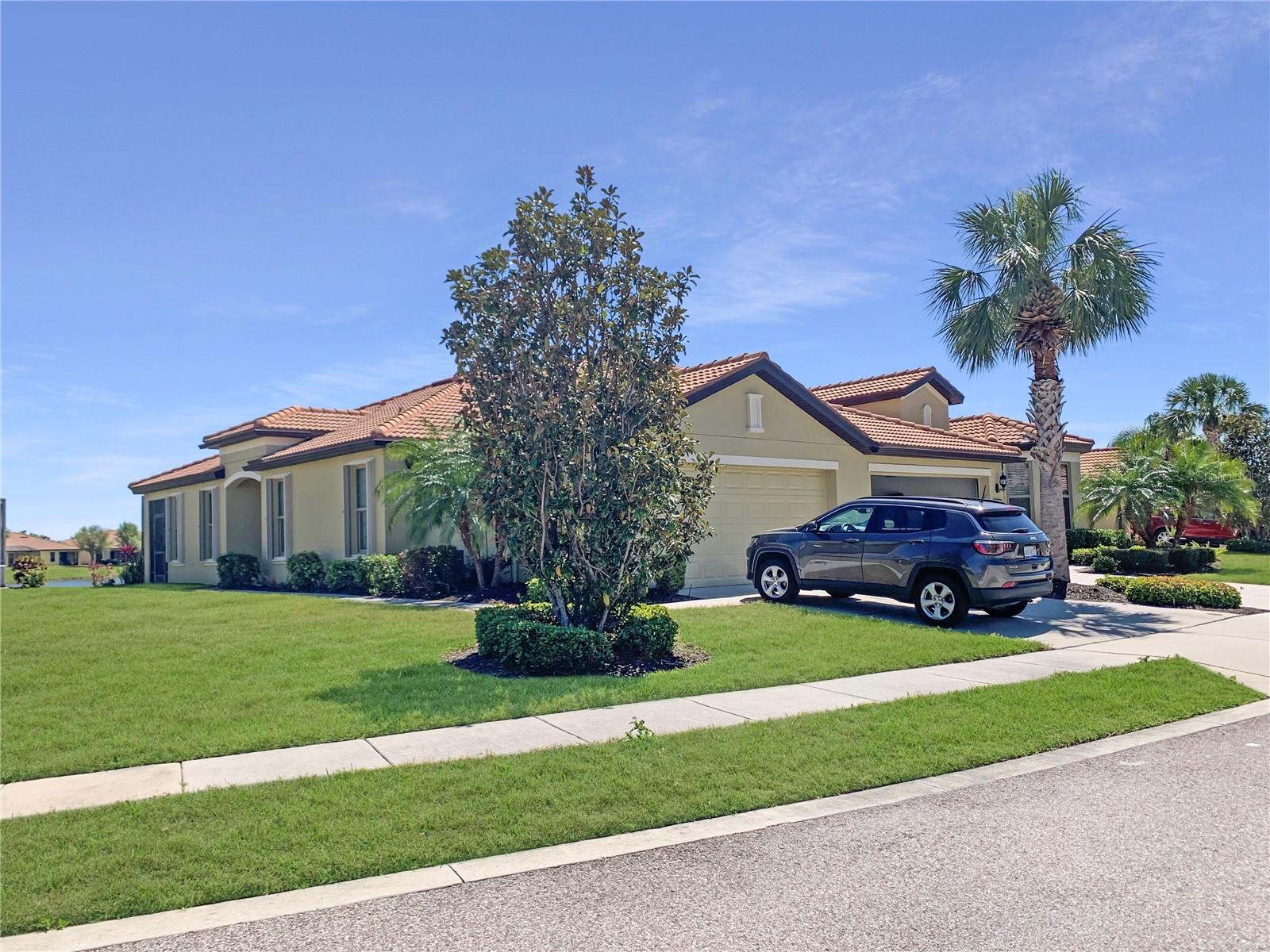 5472 Sunset Falls Dr — photo