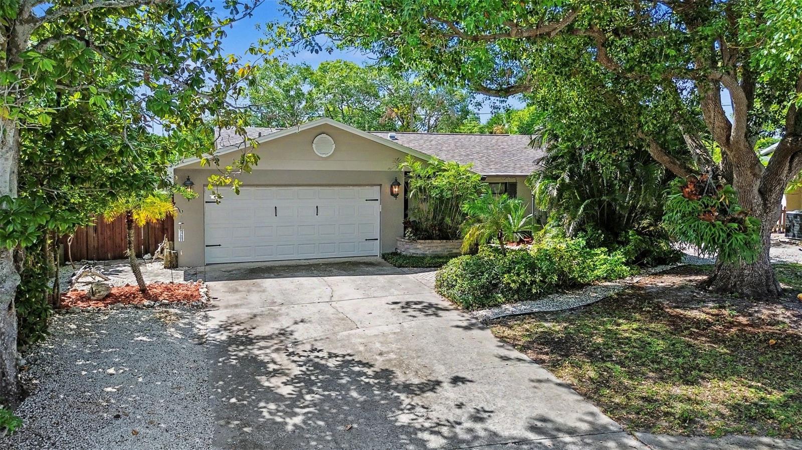 508 White Oak Dr — photo