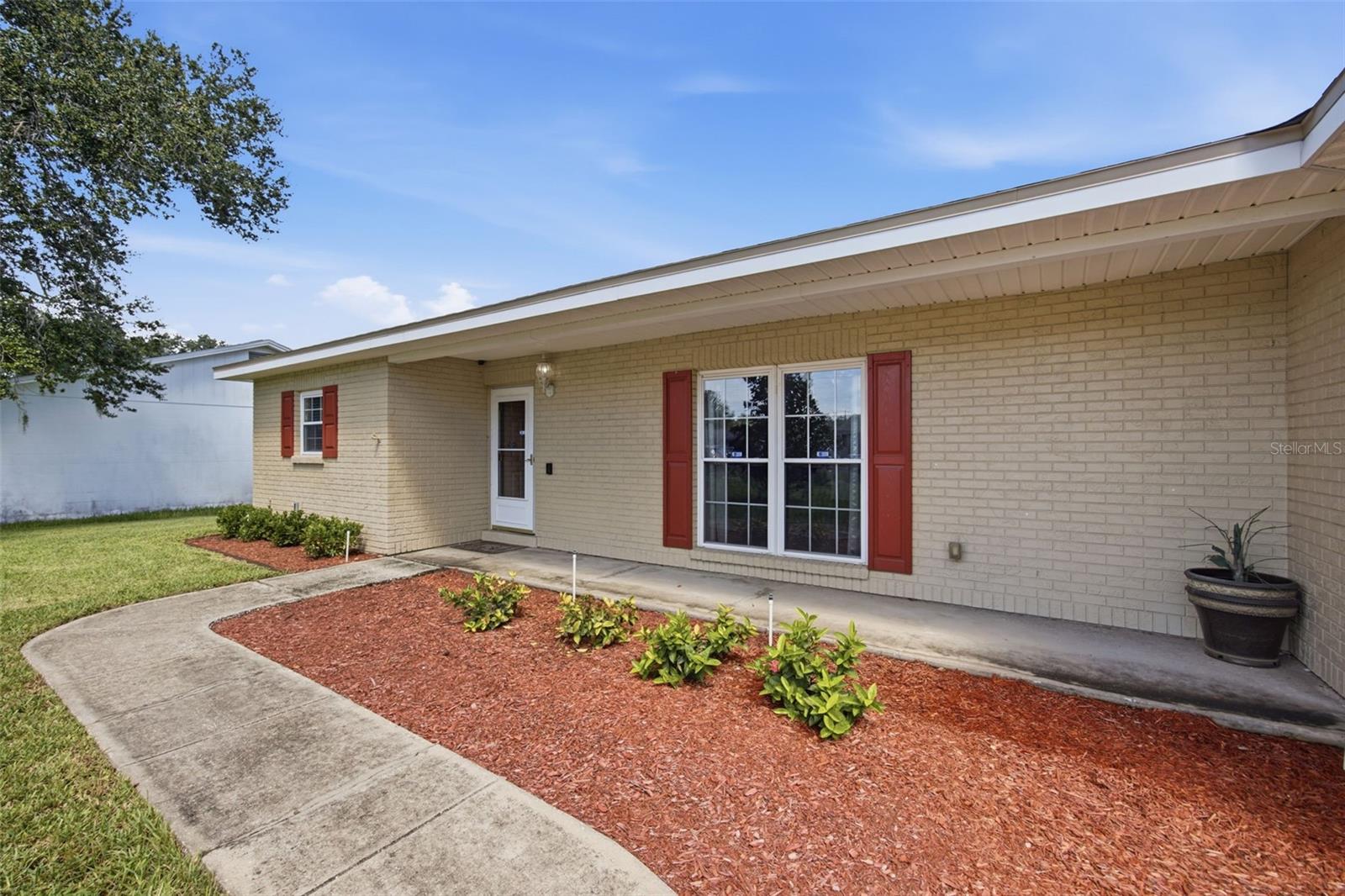 104 Mitchell Drive, Brandon, FL 33511 — photo 2