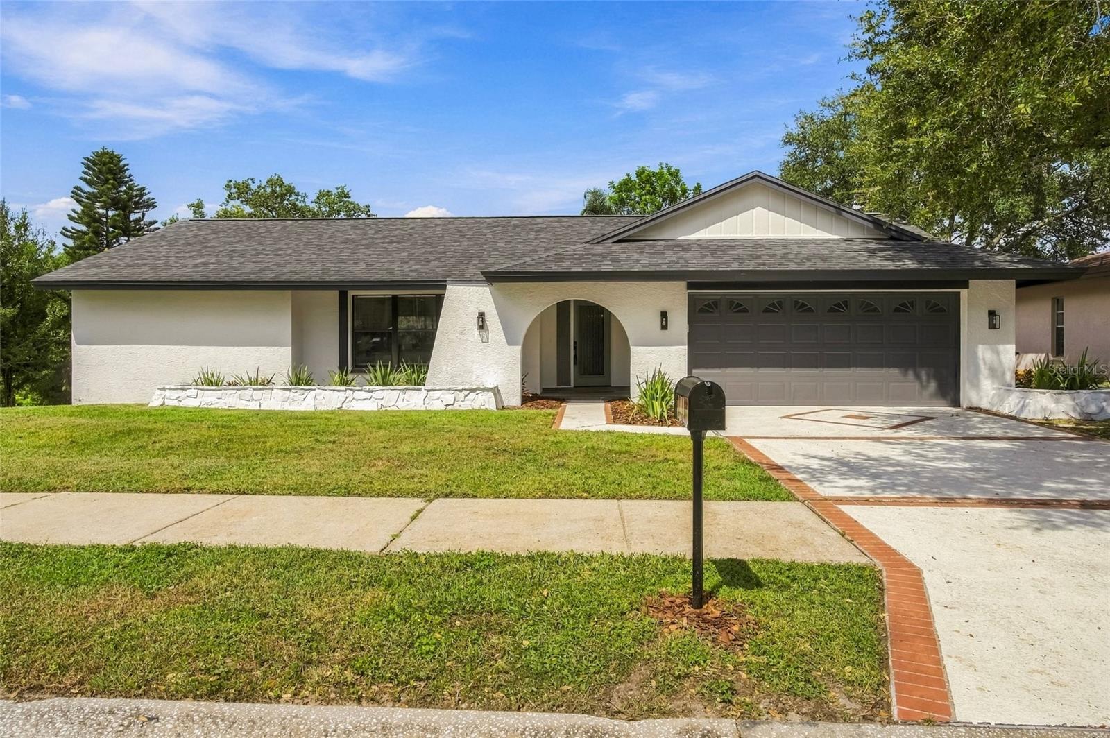 3104 Blue Heron St — photo