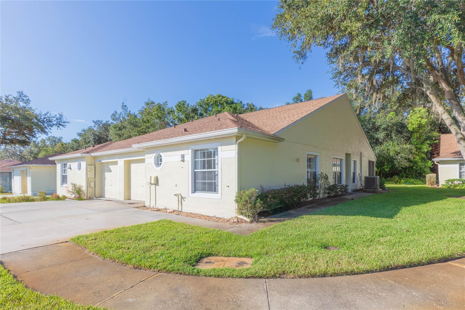 35224 Whispering Pines Dr — photo