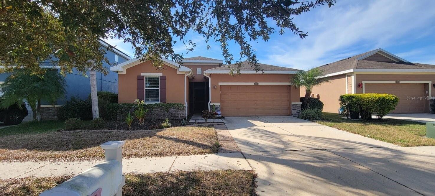 1739 Bonita Bluff Ct — photo
