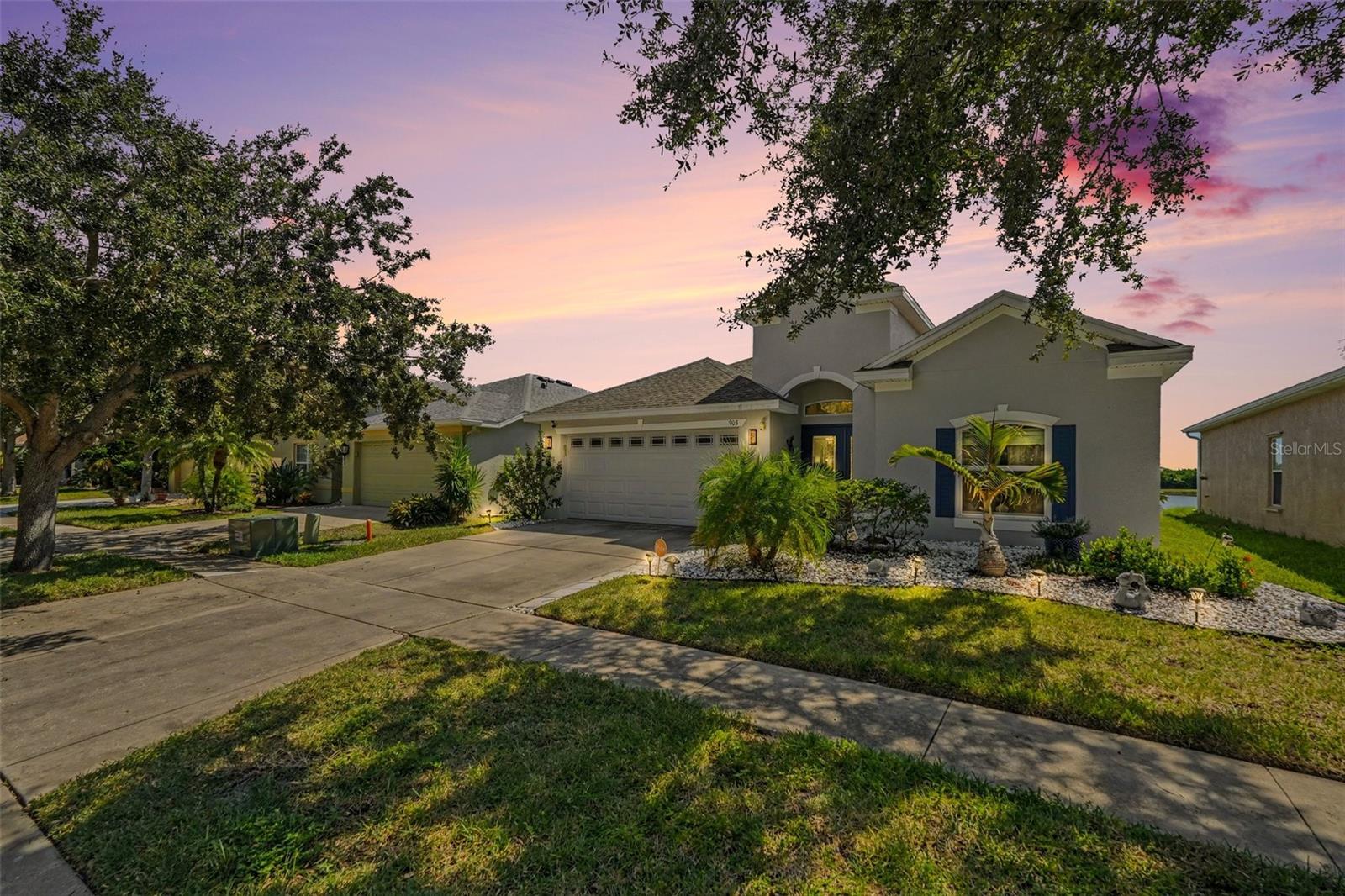 903 Parker Den Dr — photo