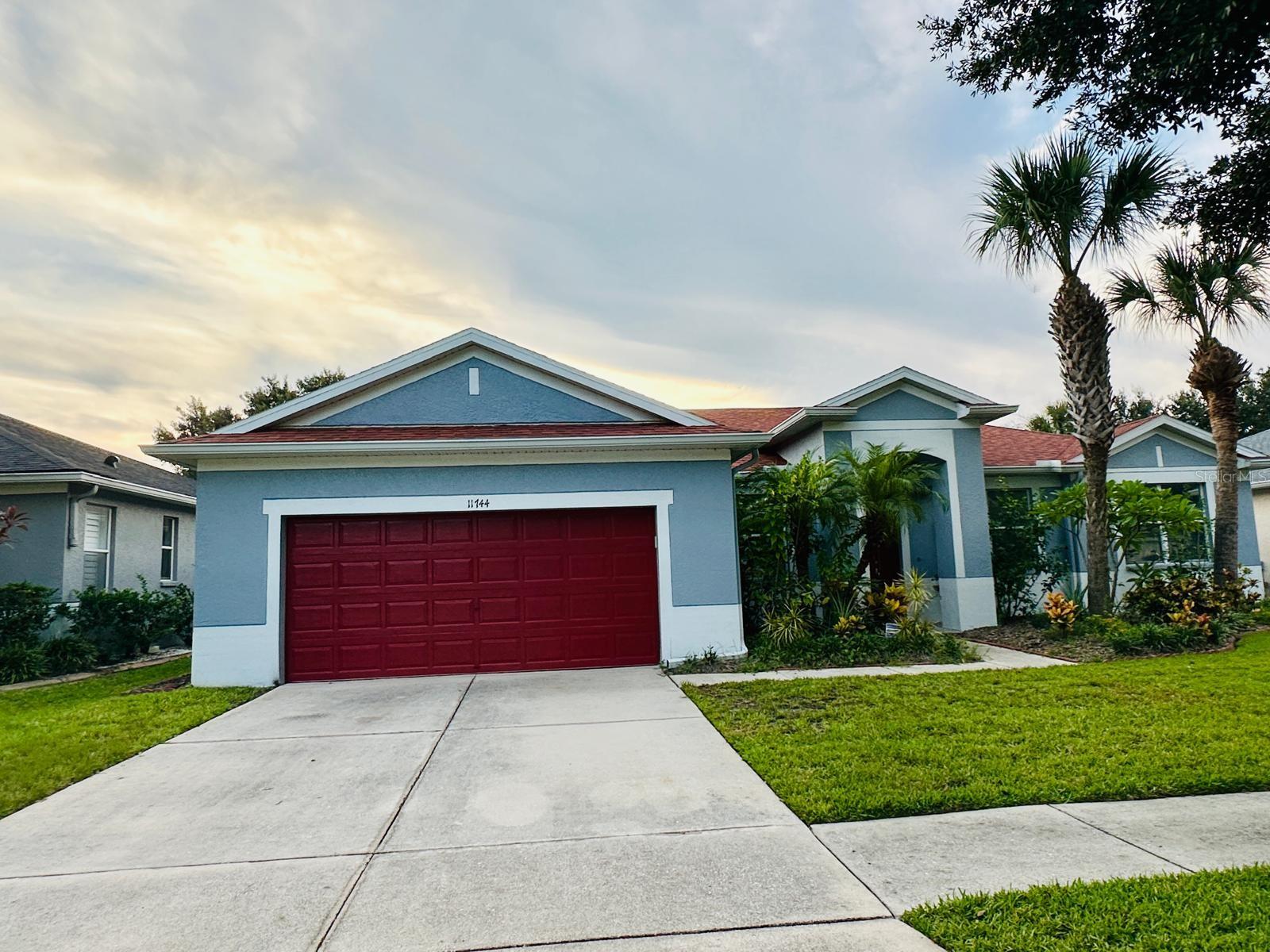 11744 Holly Creek Dr — photo