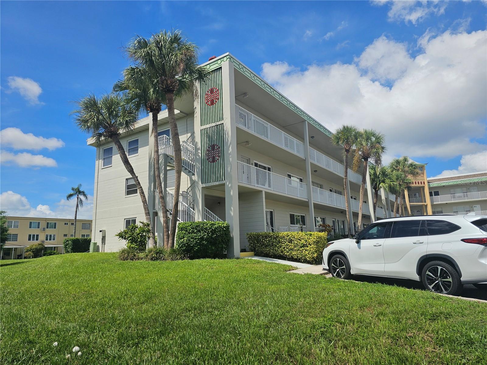 2070 World Parkway Blvd #22 — photo