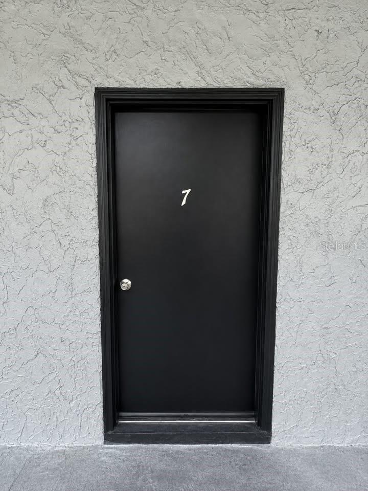 371 Broad St #7 — photo